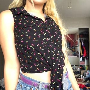 Cherry crop top🍒